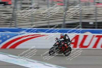 media/Oct-15-2022-Fastrack Riders (Sat) [[9a18b22502]]/Level4/Start Finish 900am/